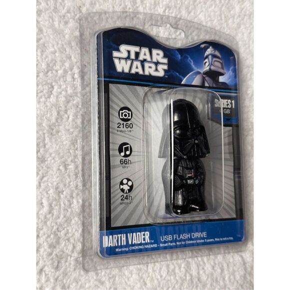 Star Wars Tyme Machines Darth Vader 4GB USB Flash Drive Series 1 - Picture 2 of 6